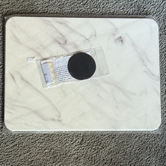 Diatomaceous Earth Water Absorbing Bath Mat. ~15.5”x12”x.33”. W/Silicone Pads. - Picture 1 of 6